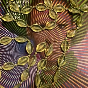 Beautiful, green vintage necklace.